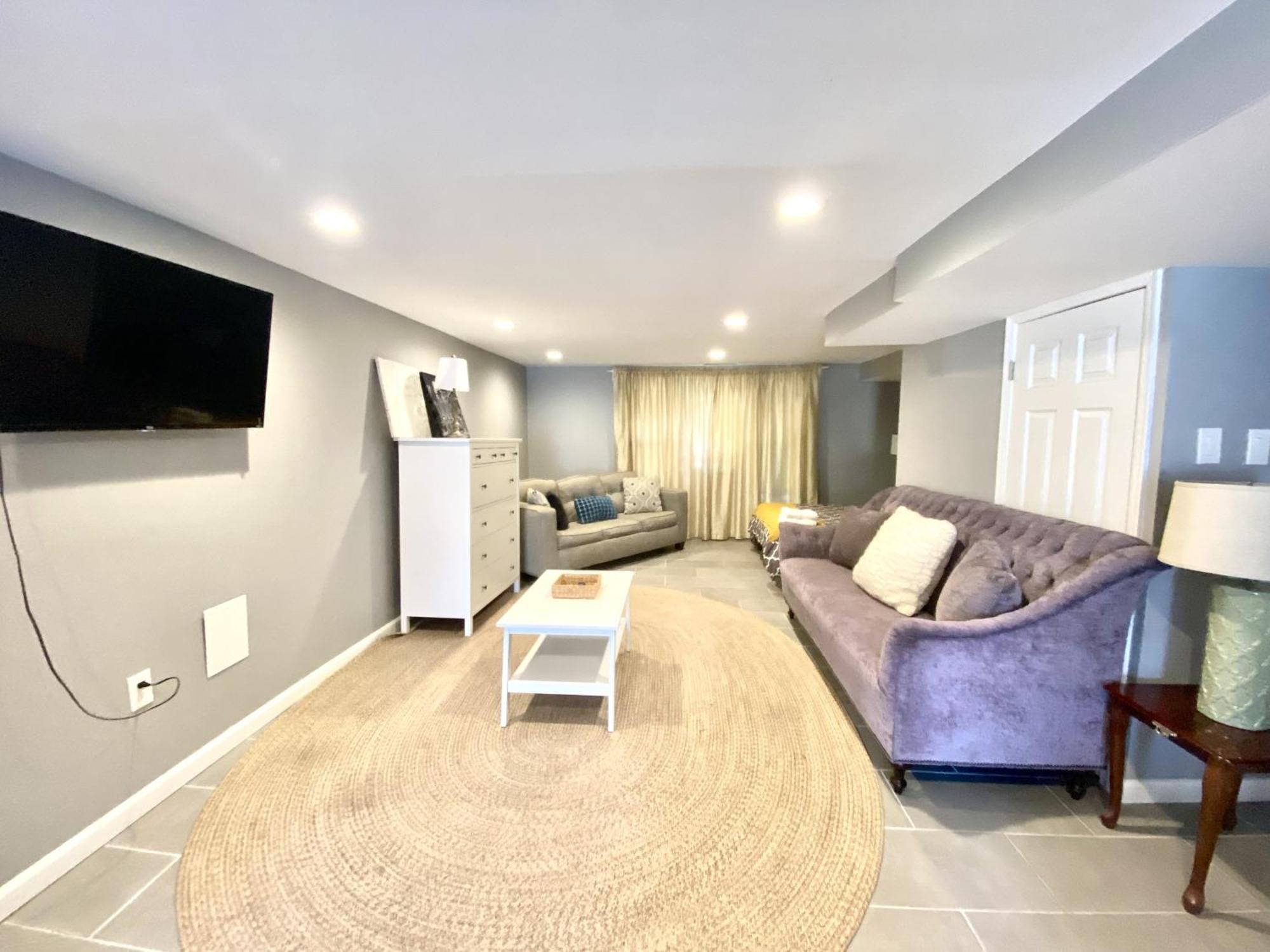 Tuscany 2900 - Classic Italian Style 3br W Parking Near Airport Apartamento *
